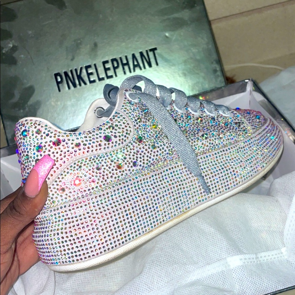 PNK ELEPHANT Swarovski Shoe 
Comes with bag & box